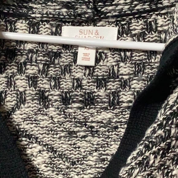 Sun & Shadow NWT - Sz XS - hooded sweater jacket timeless and goes to ev… - Picture 4 of 8